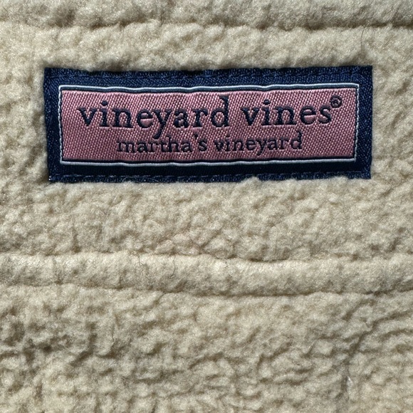 Vineyard Vines Boys Sherpa Fleece Vest Camel Color Size Medium 12-14 - Picture 5 of 6
